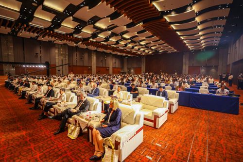 赤峰黄金应邀参加2023世界黄金技术大会、公司联席董事长吕晓兆发表主旨演讲