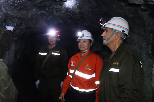赤峰黄金LXML Sepon矿团队到国内矿山子公司参观调研