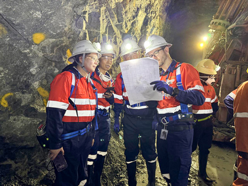 Chifeng Gold chairman,Mr. Wang Jianhua and his delegation visited the Golden Star Wassa mine